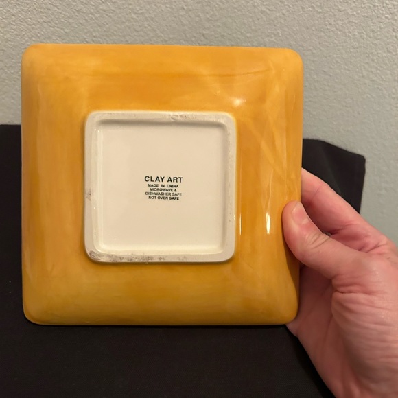 6.75” Clay Art serving plate. - Picture 5 of 7